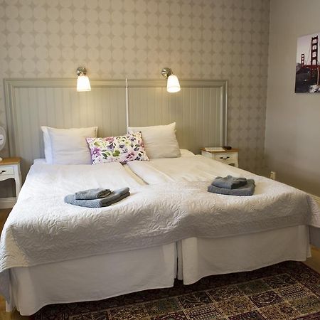 Lilla Hotellet I Nora Екстер'єр фото