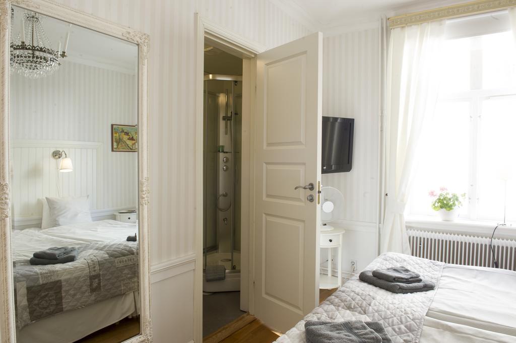 Lilla Hotellet I Nora Екстер'єр фото