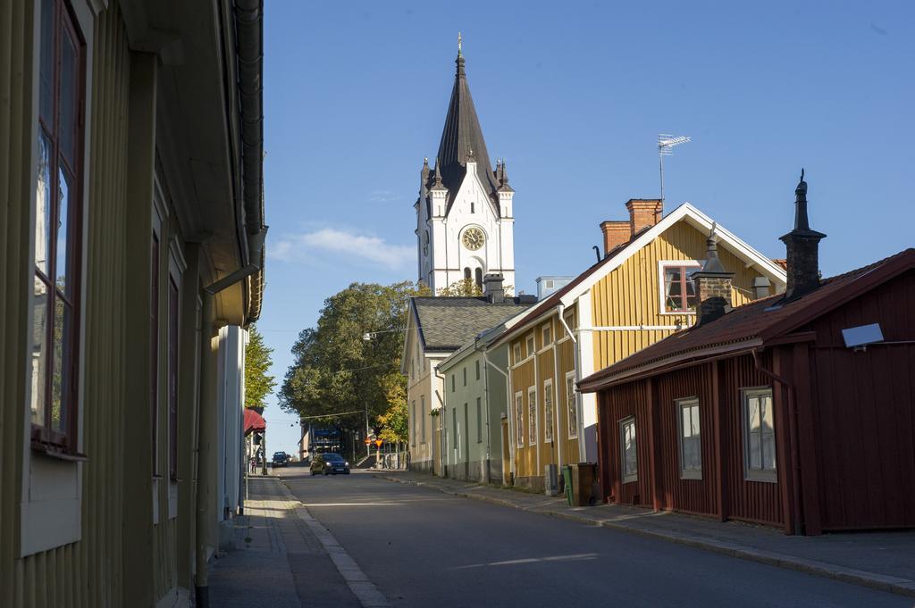 Lilla Hotellet I Nora Екстер'єр фото