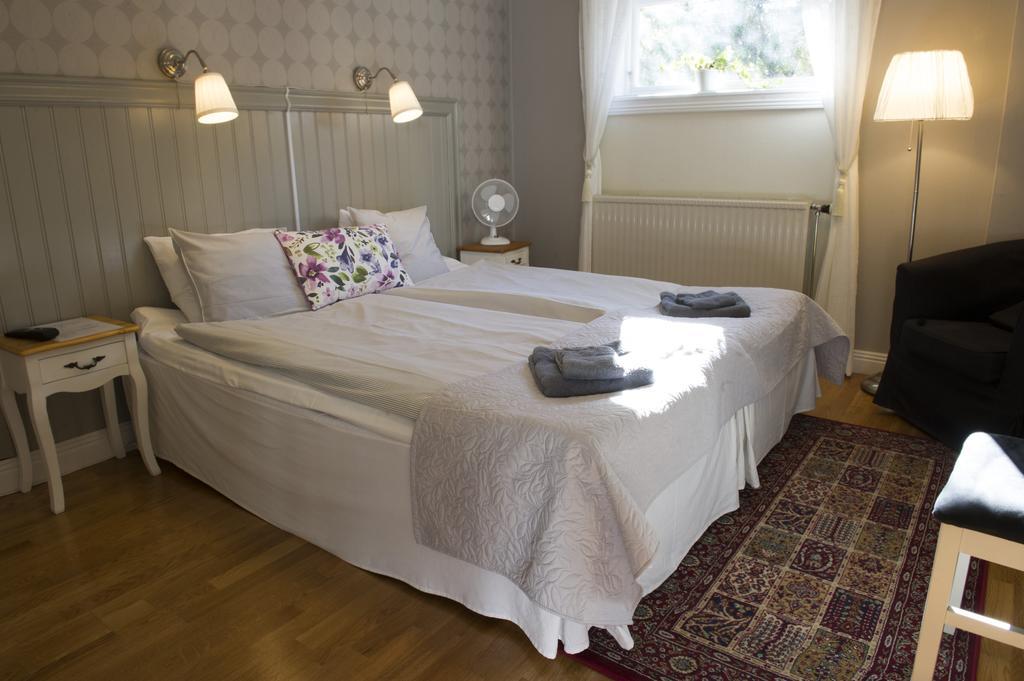 Lilla Hotellet I Nora Екстер'єр фото